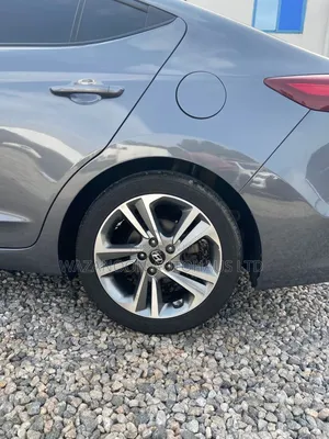 Hyundai Avante 2018 Gray