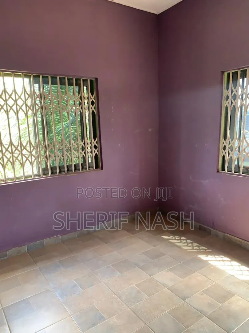 2bdrm Apartment in Ashiyie Fullani, Accra Metropolitan for rent