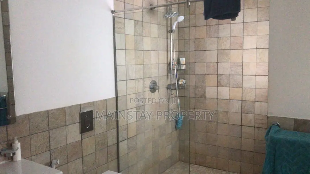 3bdrm Apartment in Mainstay Estates, Labone for rent
