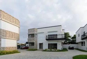 4bdrm Townhouse / Terrace in East Legon, Bawaleshie for rent