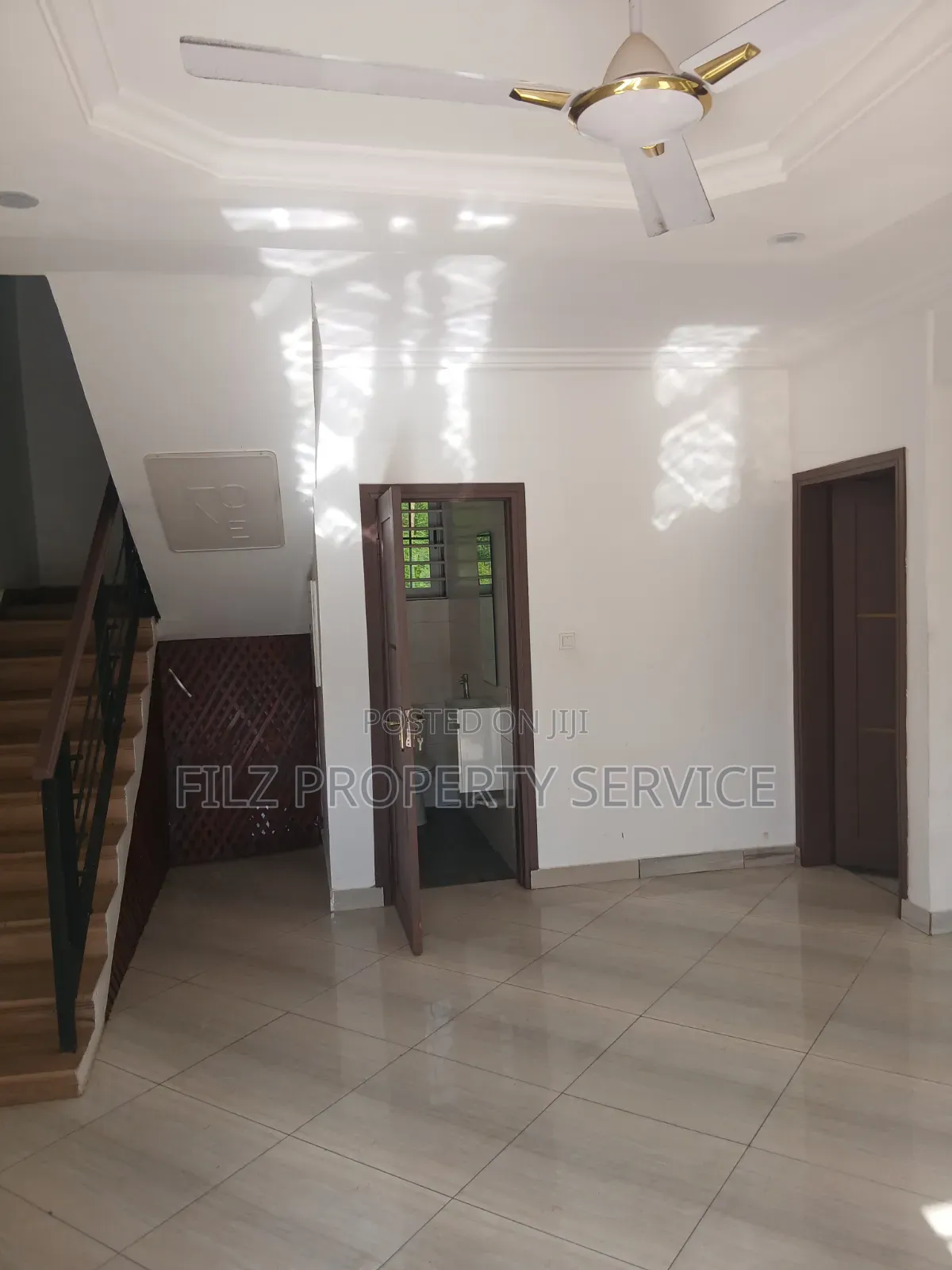3bdrm Condo in Achimota, Overhead for rent