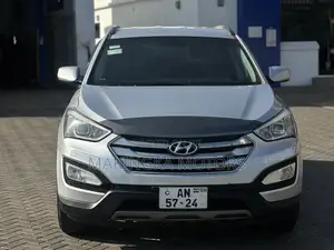 Hyundai Santa Fe GLS 4dr SUV AWD (3.3L 6cyl 6A) 2015 Silver