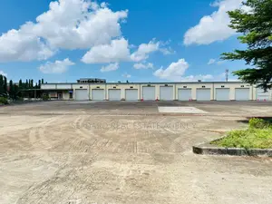 Quick Sale/– Warehouse On 5 Acres
