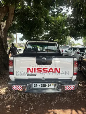 Nissan Hardbody 2019 White