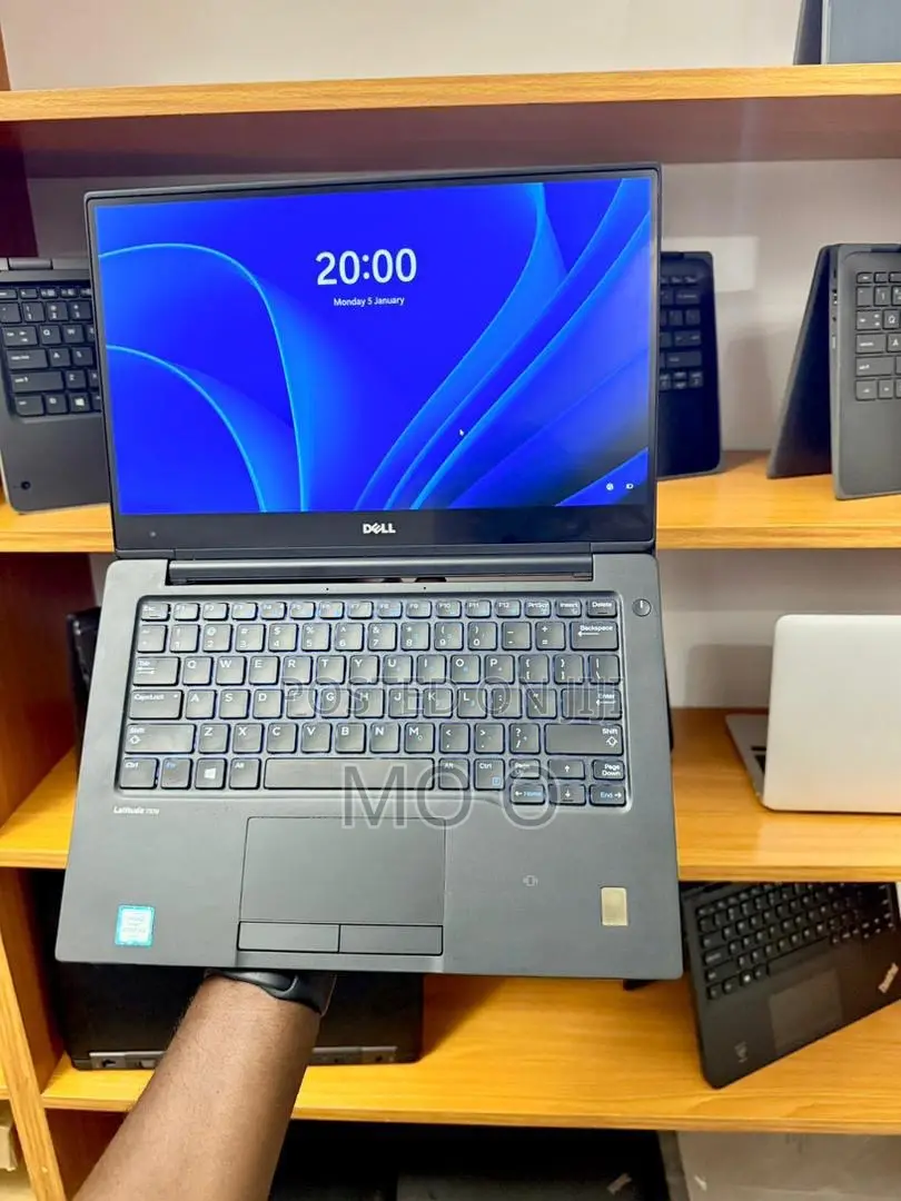 Laptop Dell Latitude 13 7370 8GB Intel Core M SSD 256GB