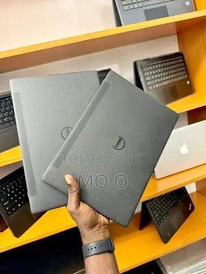Laptop Dell Latitude 13 7370 8GB Intel Core M SSD 256GB