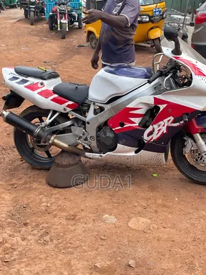 Honda CBR 2022 White