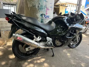 Suzuki 750 2026 Black