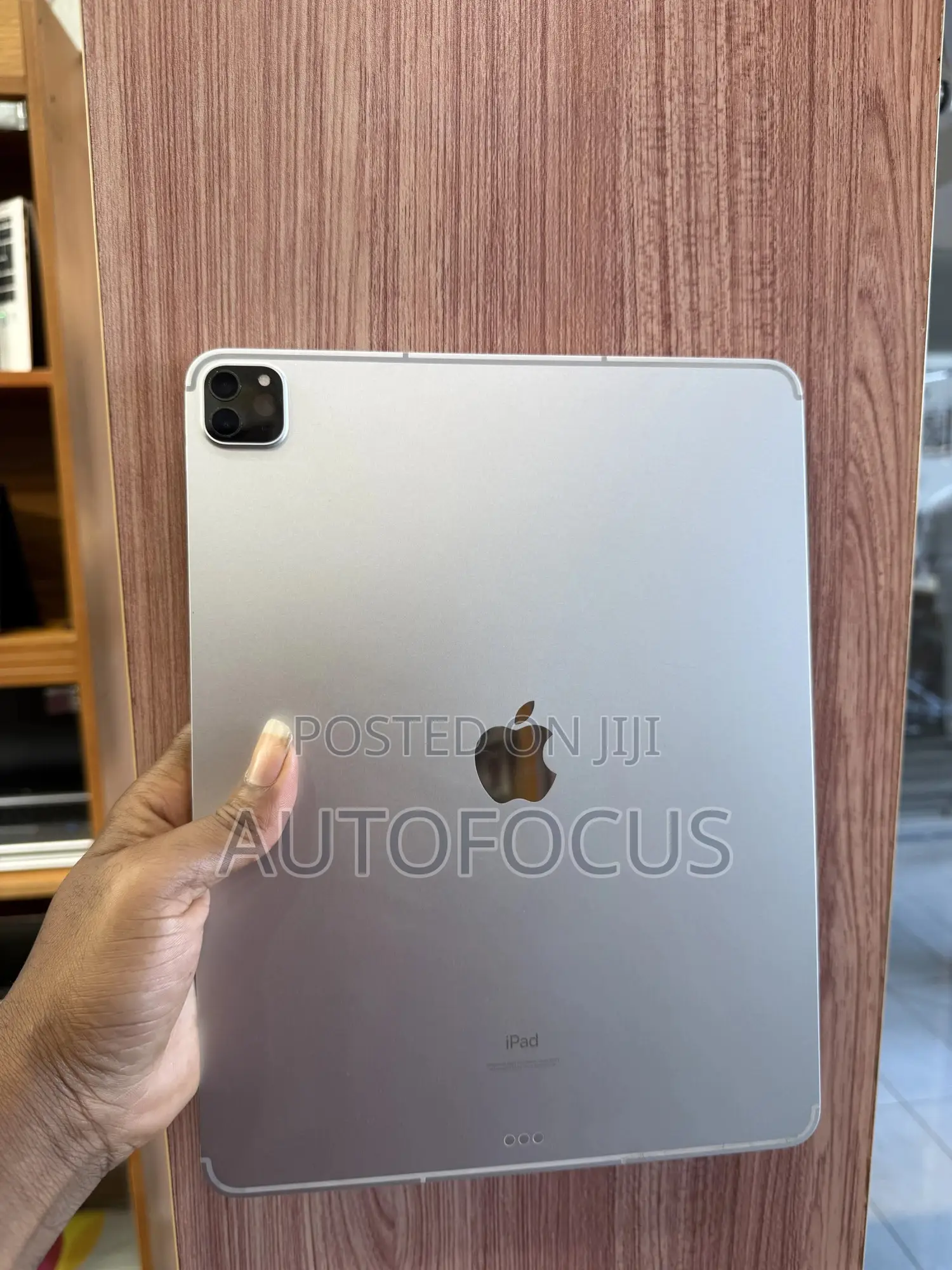 Apple iPad Pro 12.9 (2020) 128 GB Silver