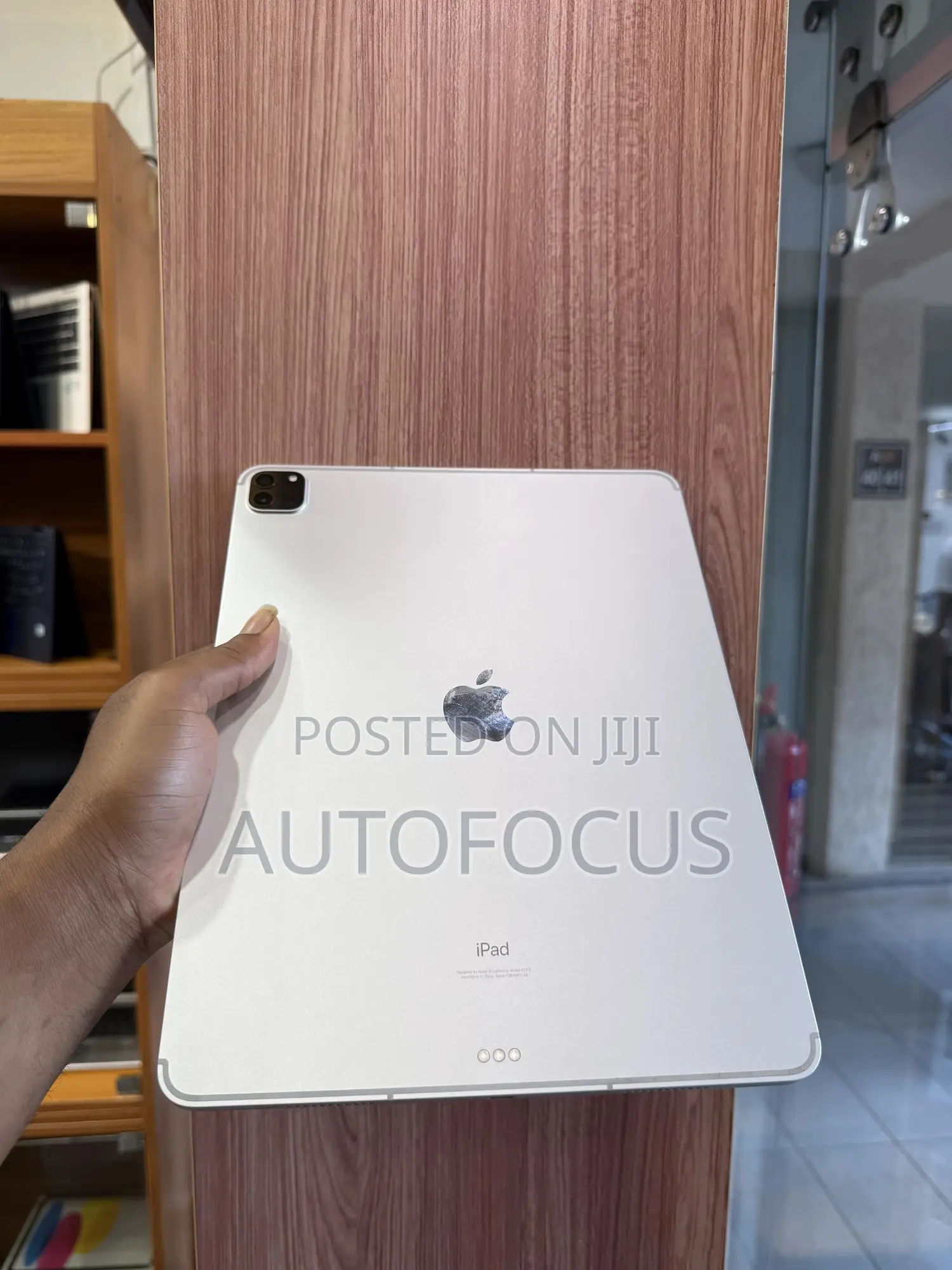 Apple iPad Pro 12.9 (2020) 128 GB Silver