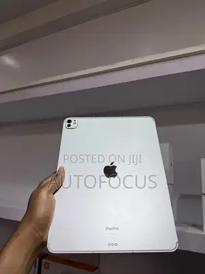 Apple iPad Pro 13 (2024) 256 GB Silver