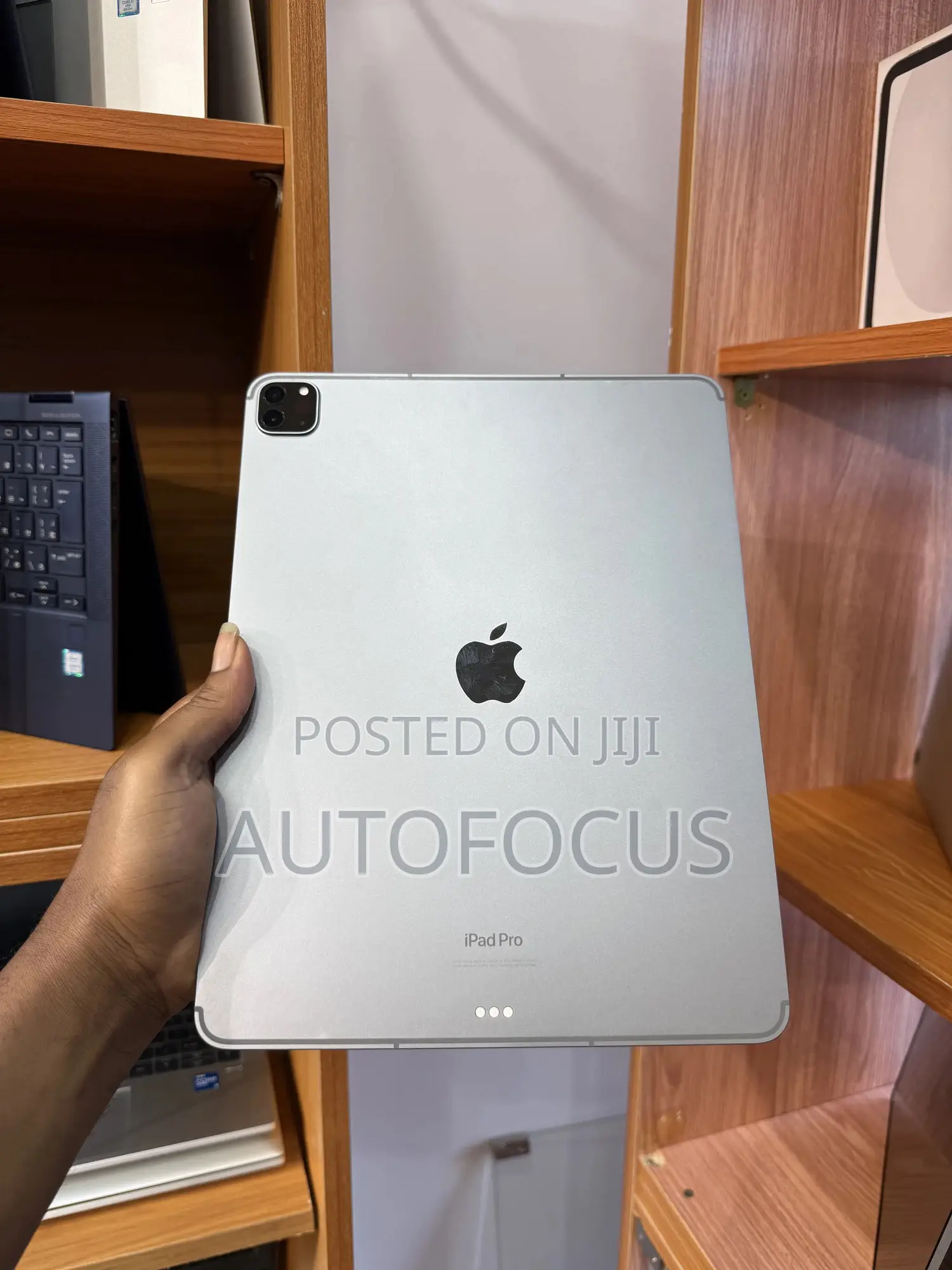 Apple iPad Pro 12.9 (2022) 1 TB Gray