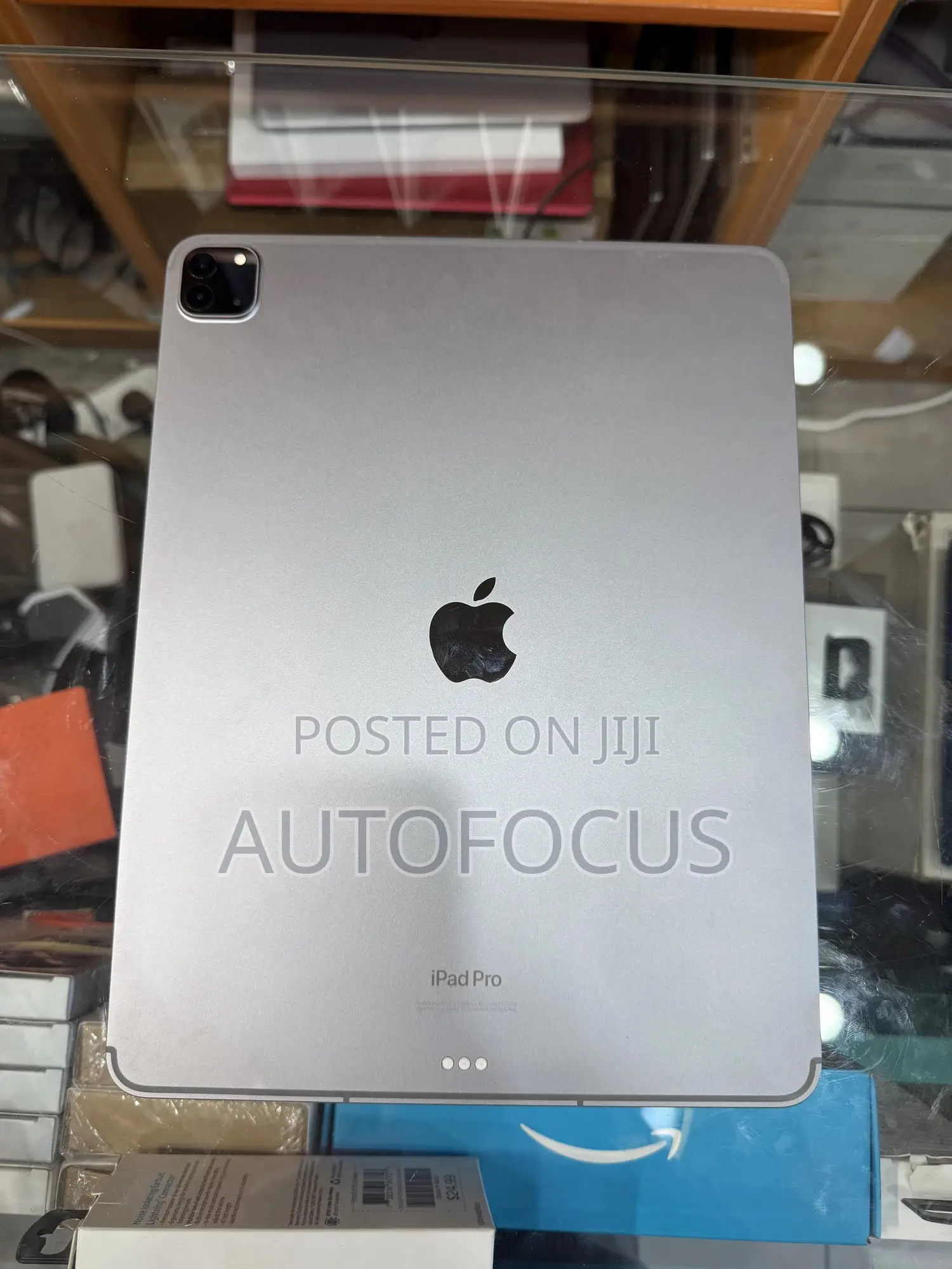 Apple iPad Pro 12.9 (2022) 1 TB Gray
