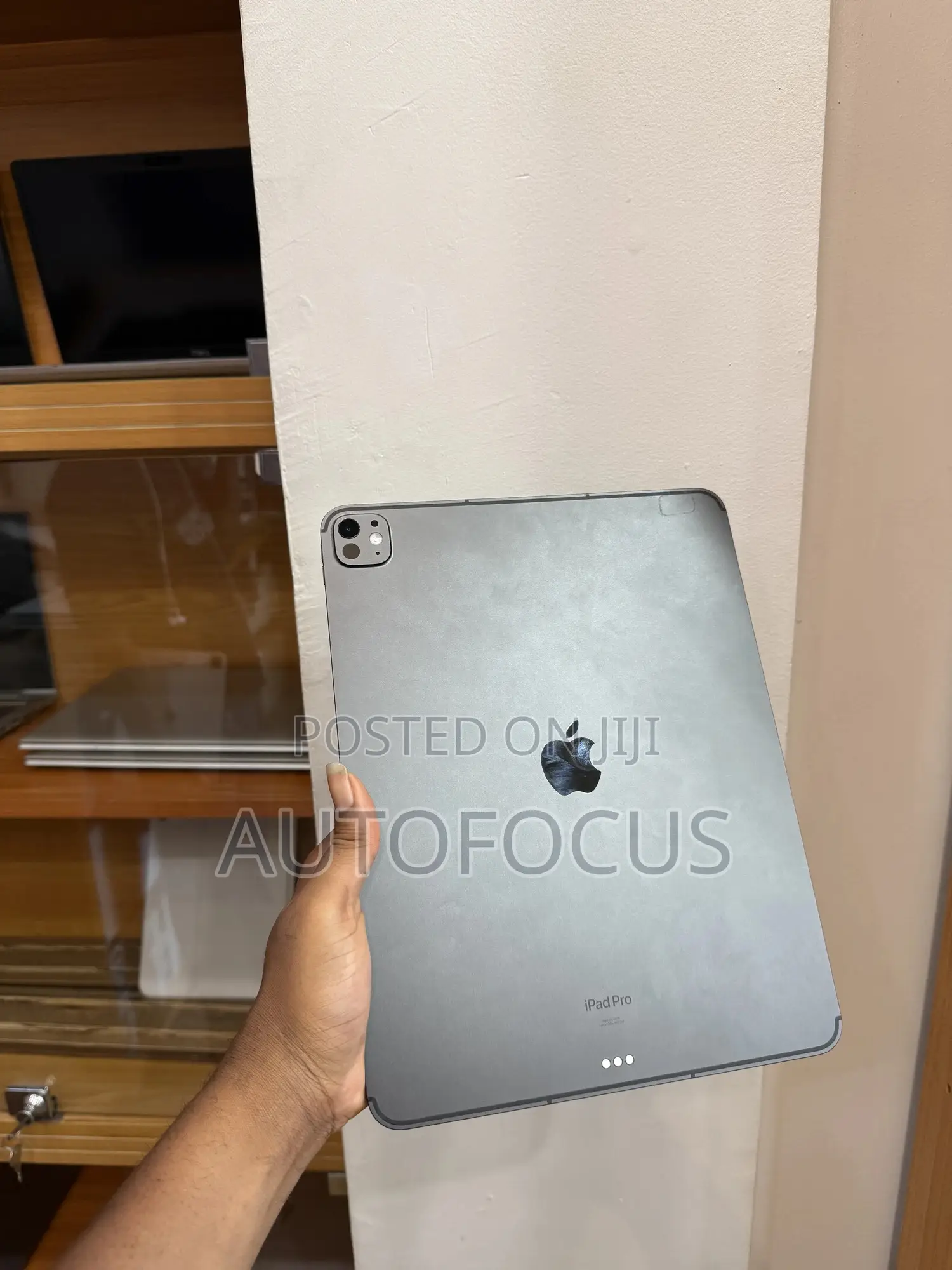 Apple iPad Pro 13 (2025) 256 GB Gray