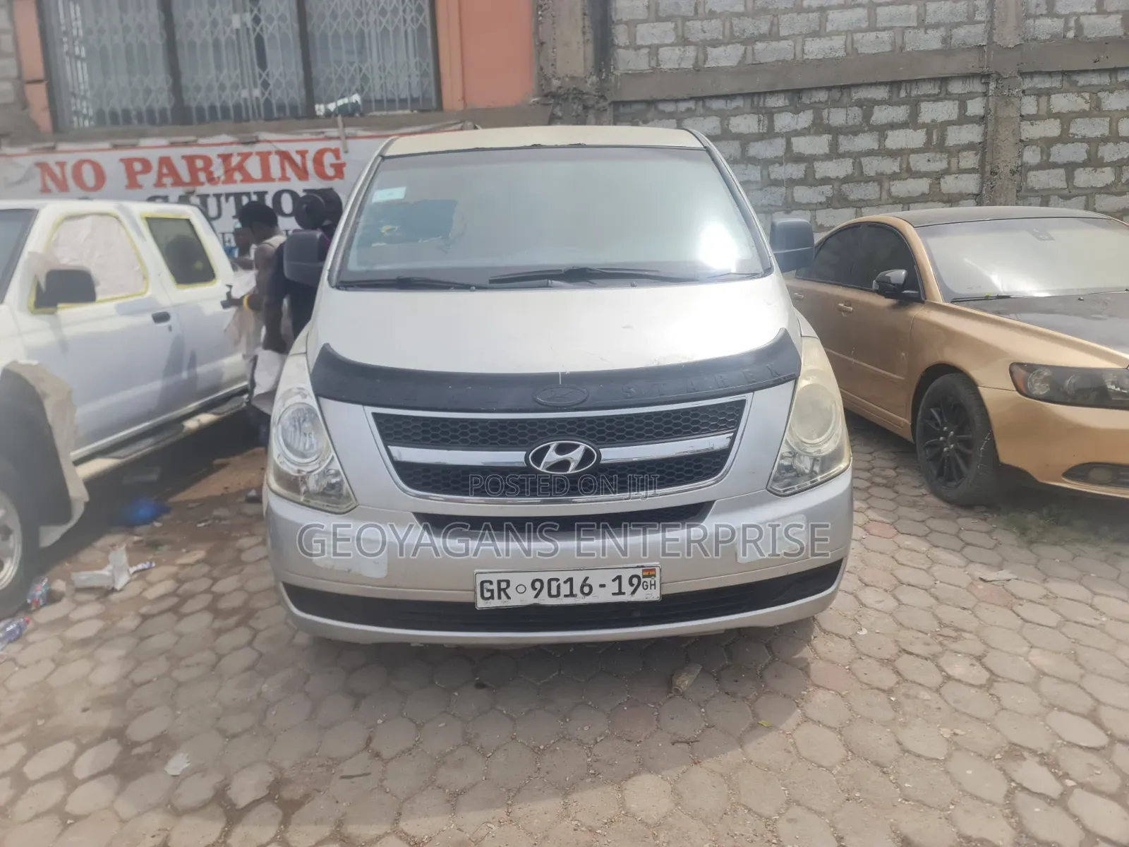 Hyundai H200 2008 Silver