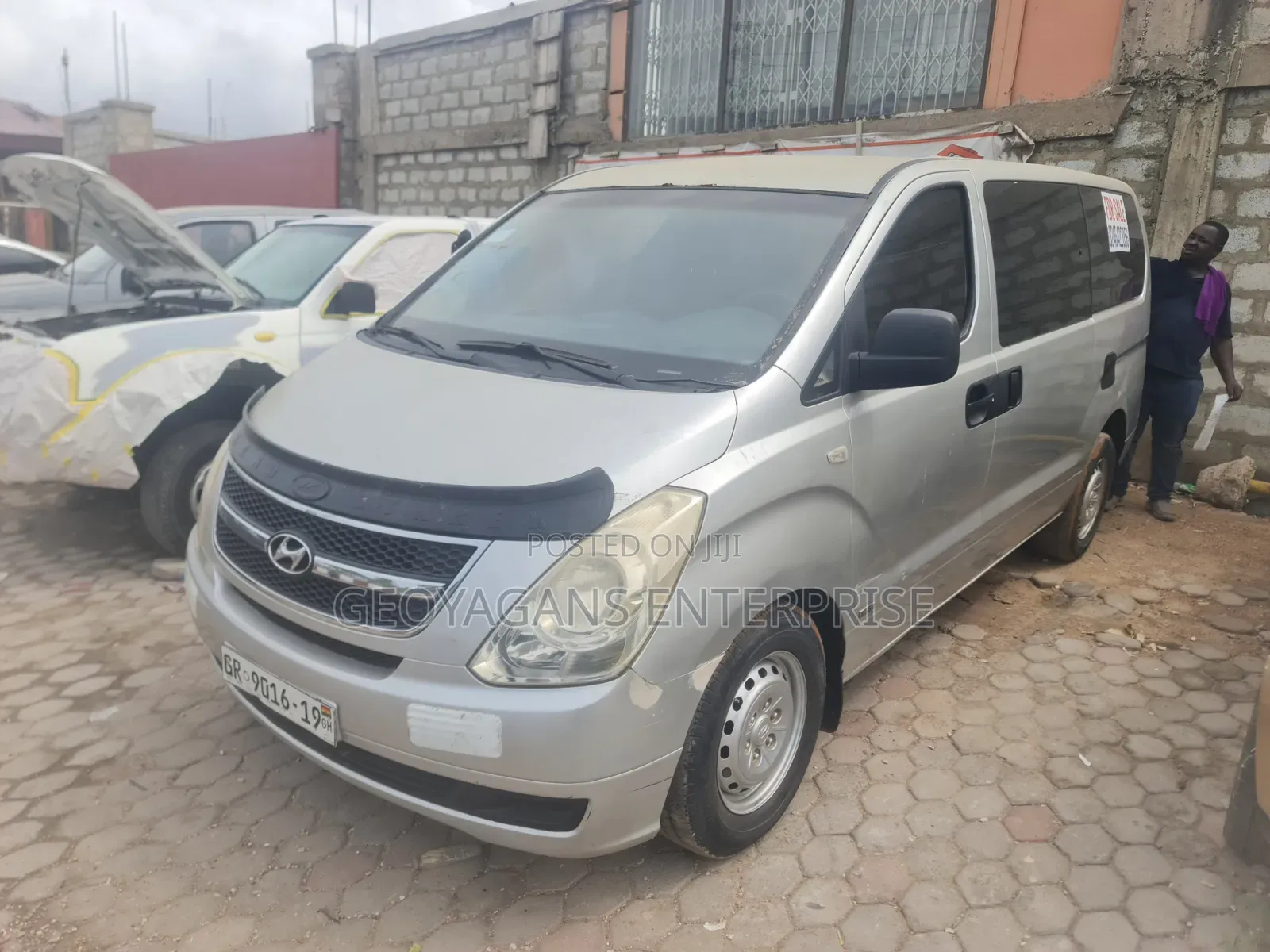 Hyundai H200 2008 Silver