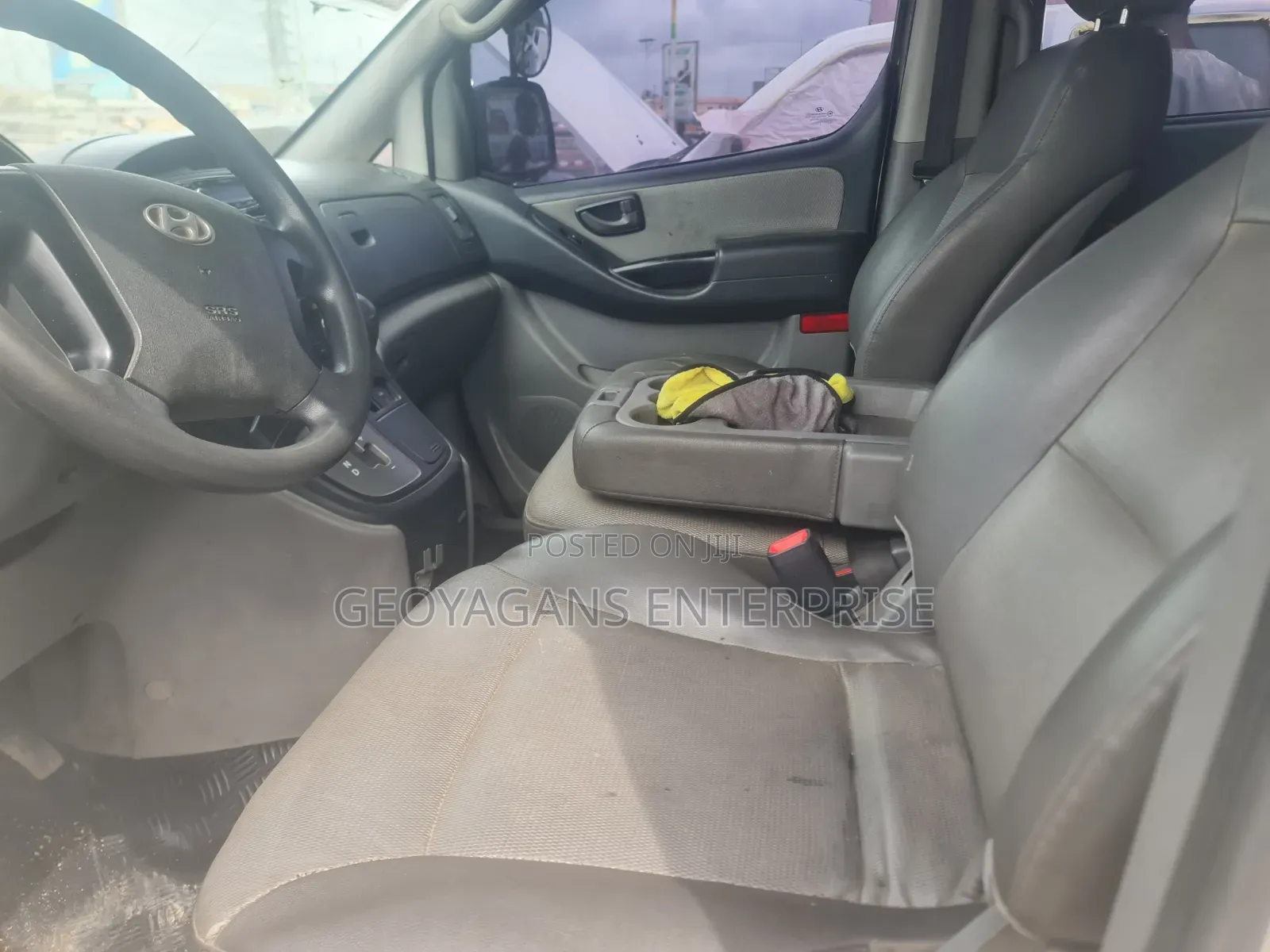 Hyundai H200 2008 Silver