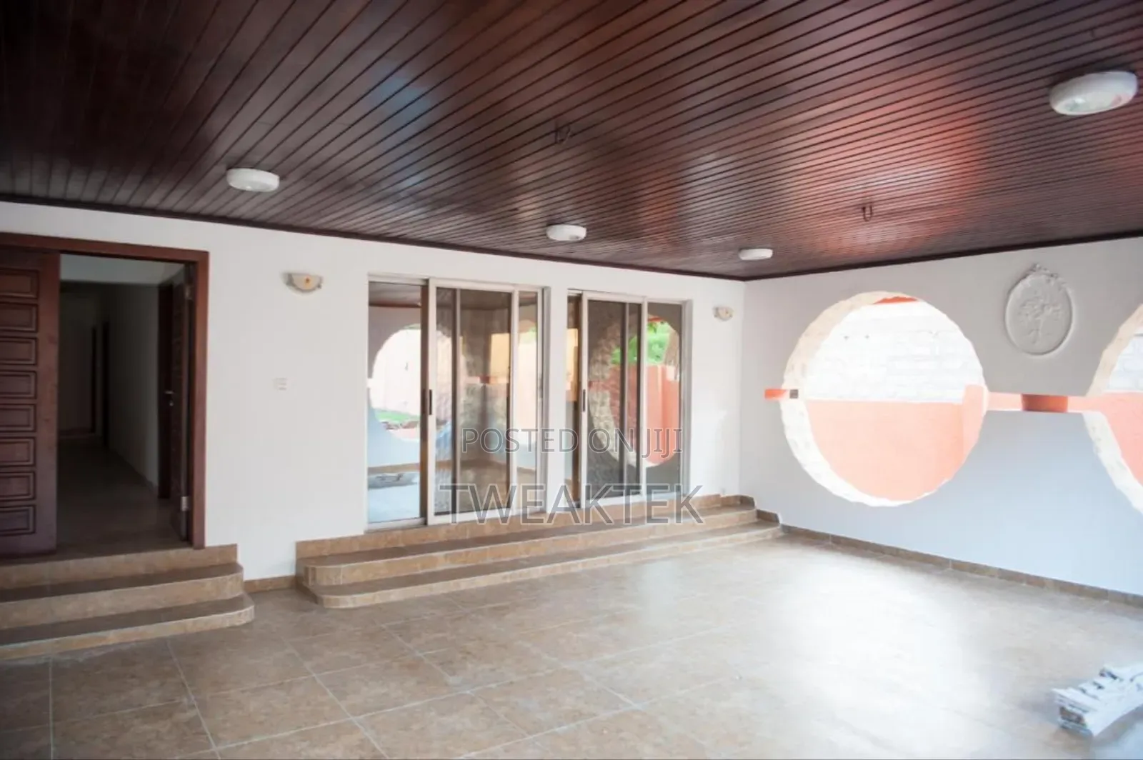 6bdrm Mansion in Mccarthy Hill for sale