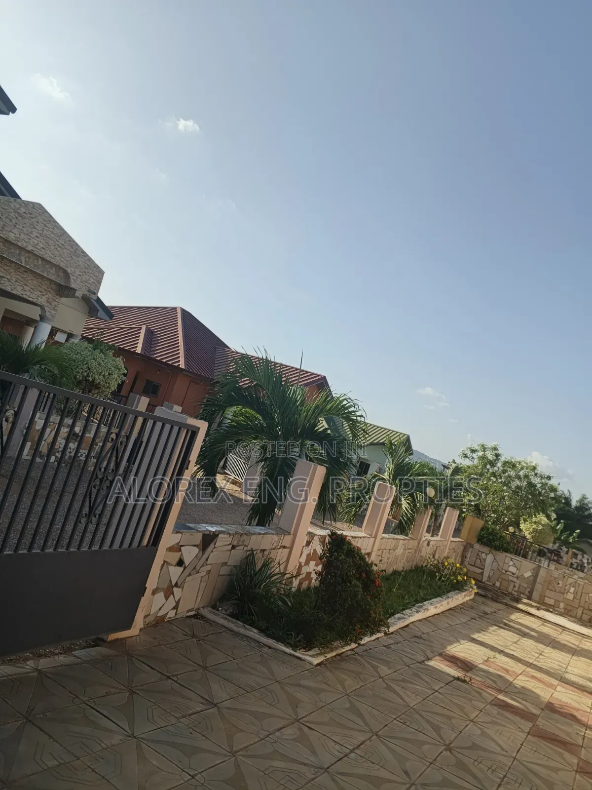 4bdrm House in Oyarifa, Ghana Flag for rent