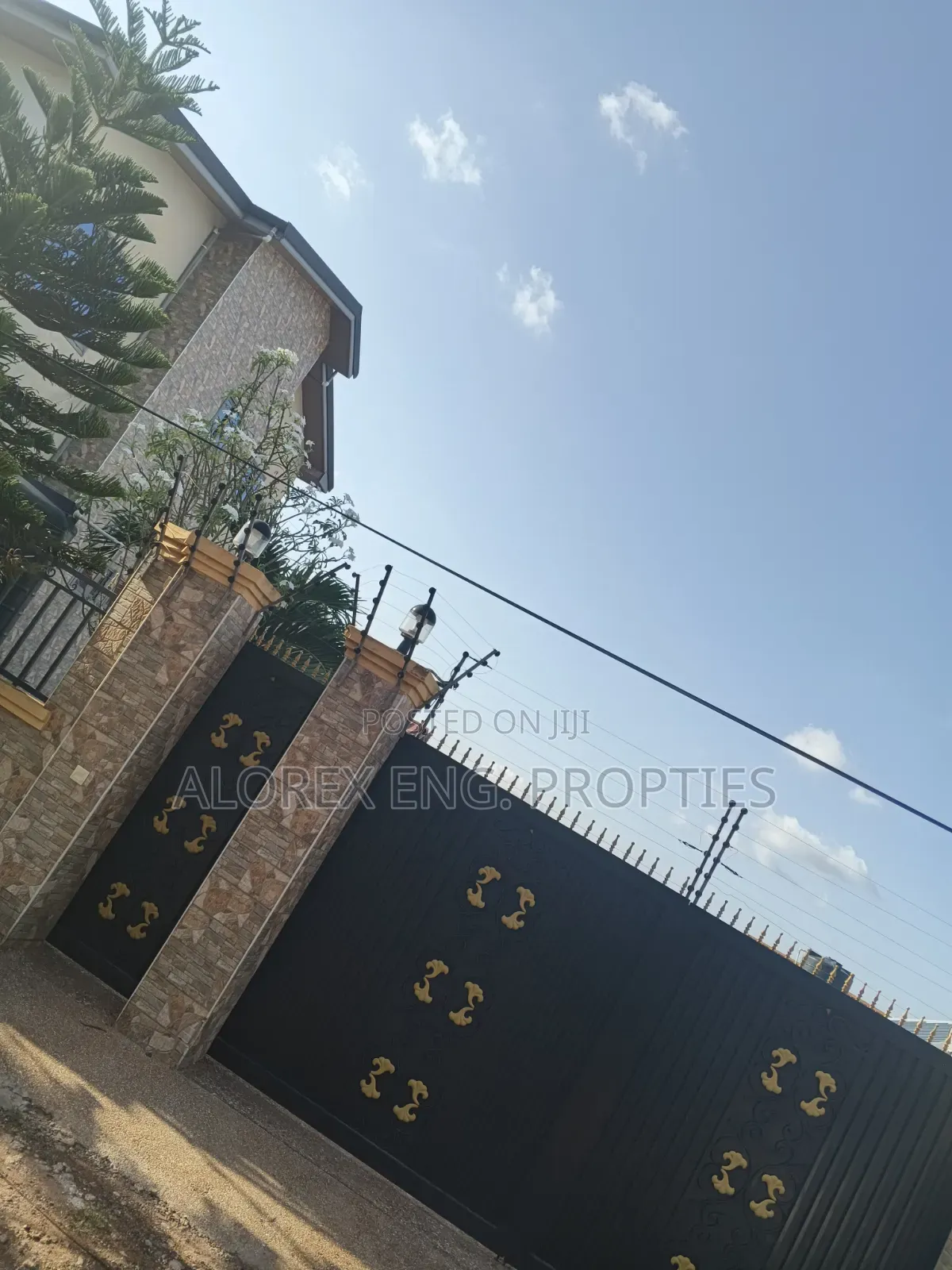 4bdrm House in Oyarifa, Ghana Flag for rent