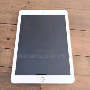 Apple iPad 5 (2022) 32 GB White