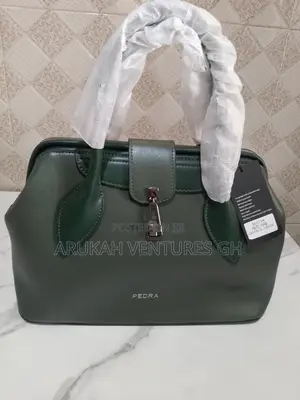 Women's Hand Bag ( Pedra)