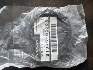 Nissan Pathfinder V6 Engine Original Nissan Gearbox Seal
