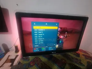43inchs Phillips Tv With Decoder for Quick Sale