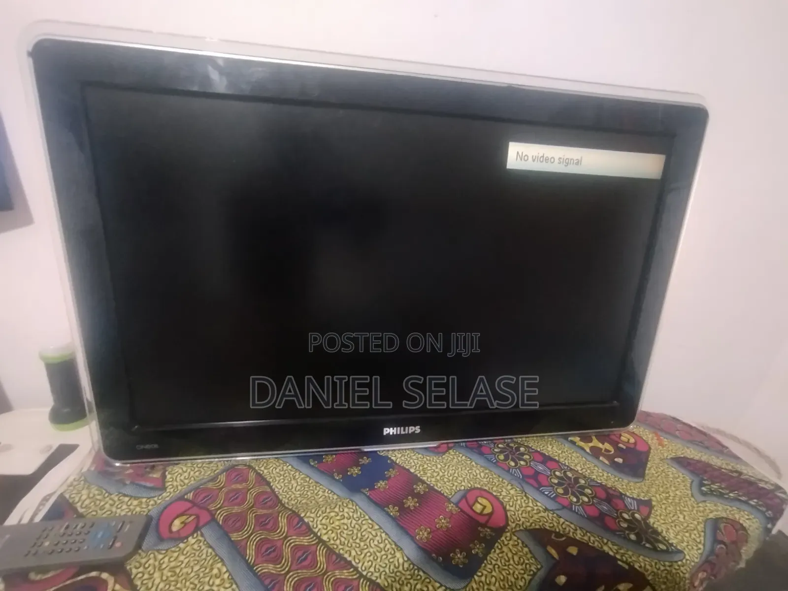43inchs Phillips Tv With Decoder for Quick Sale