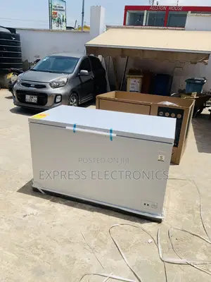 Ultra Modern Sleek Chest Freezer 418l Midea
