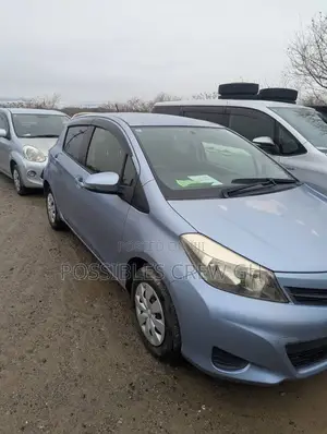 Toyota Vitz 2012