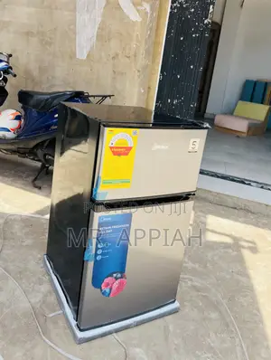 Fast Cooling Midea Double Door Table Top Fridge(87liters)