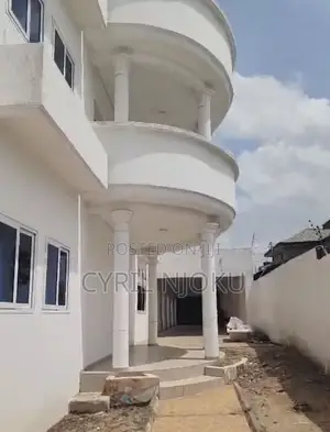 9bdrm Mansion in Accra Metropolitan for sale