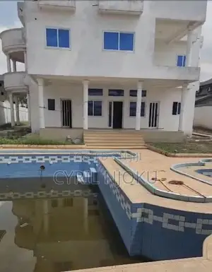 9bdrm Mansion in Accra Metropolitan for sale