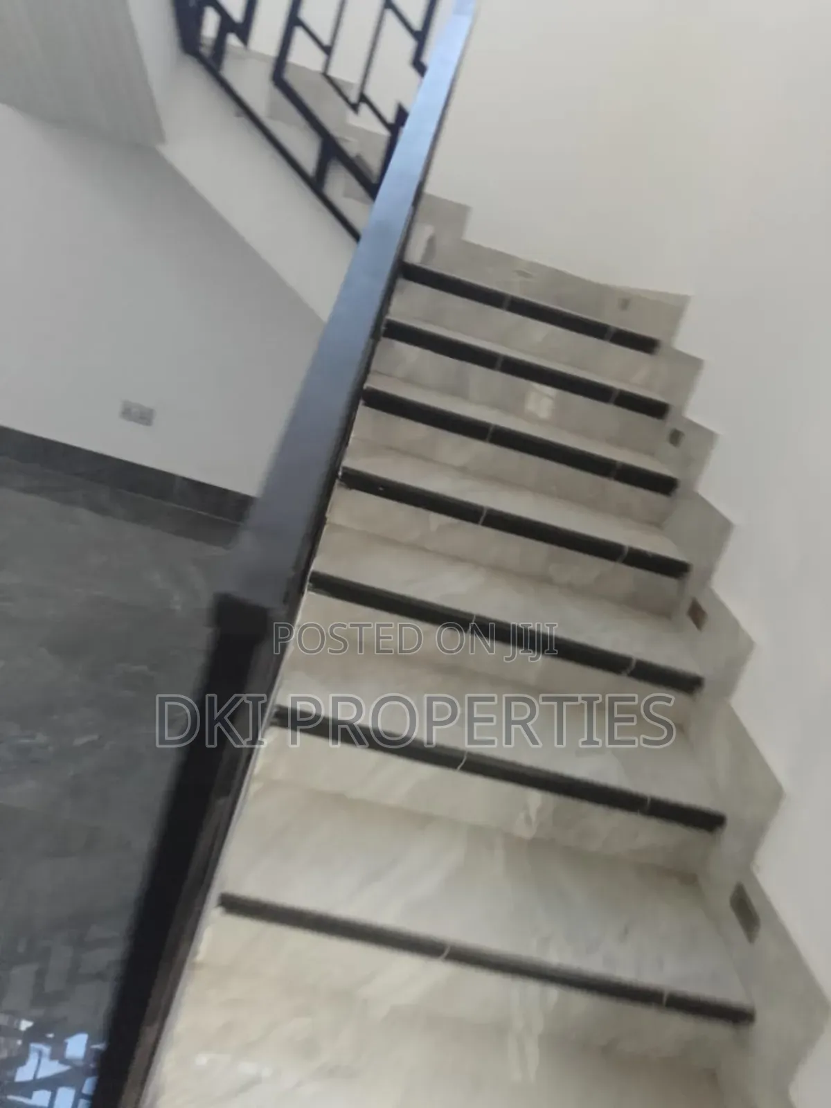 4bdrm House in Dki Properties, Oyibi for sale
