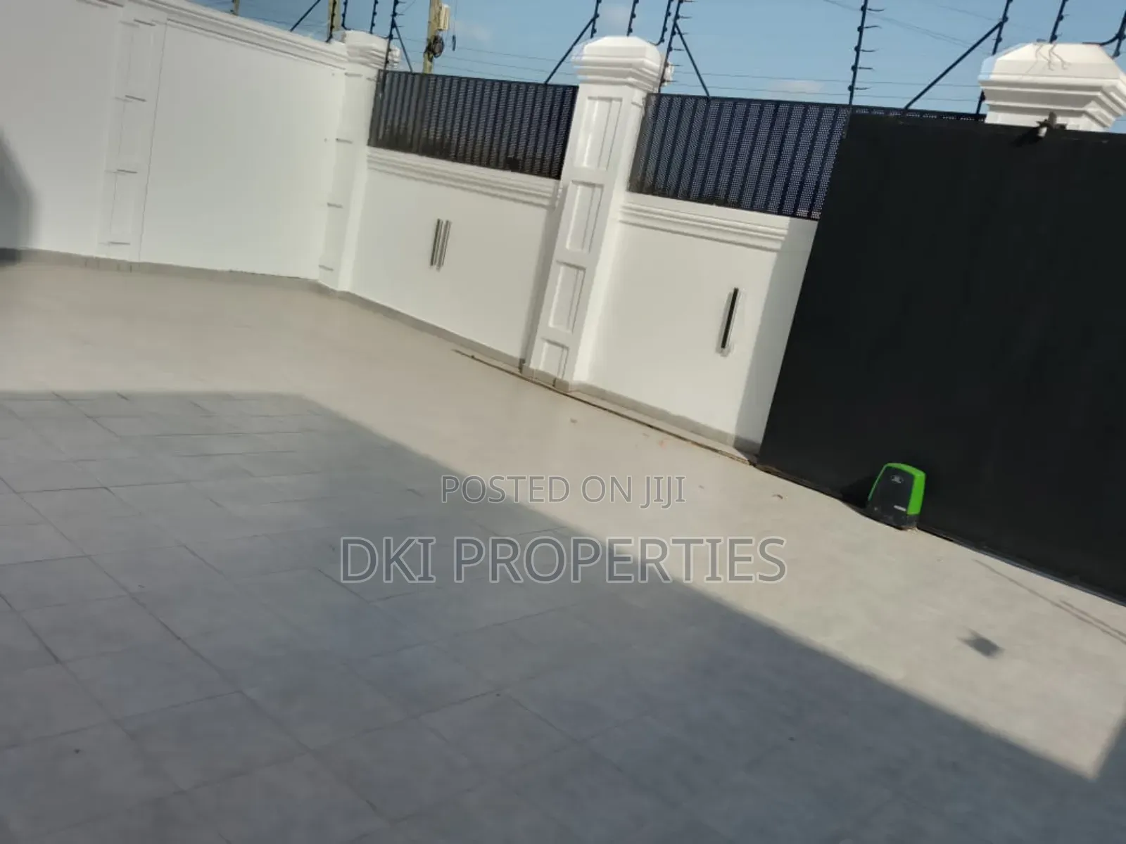 4bdrm House in Dki Properties, Oyibi for sale