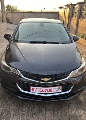 Chevrolet Cruze LT Auto Hatchback 2017 Black