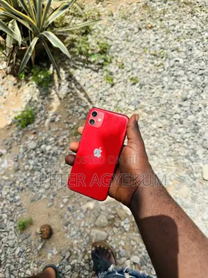 Apple iPhone 11 64 GB Red
