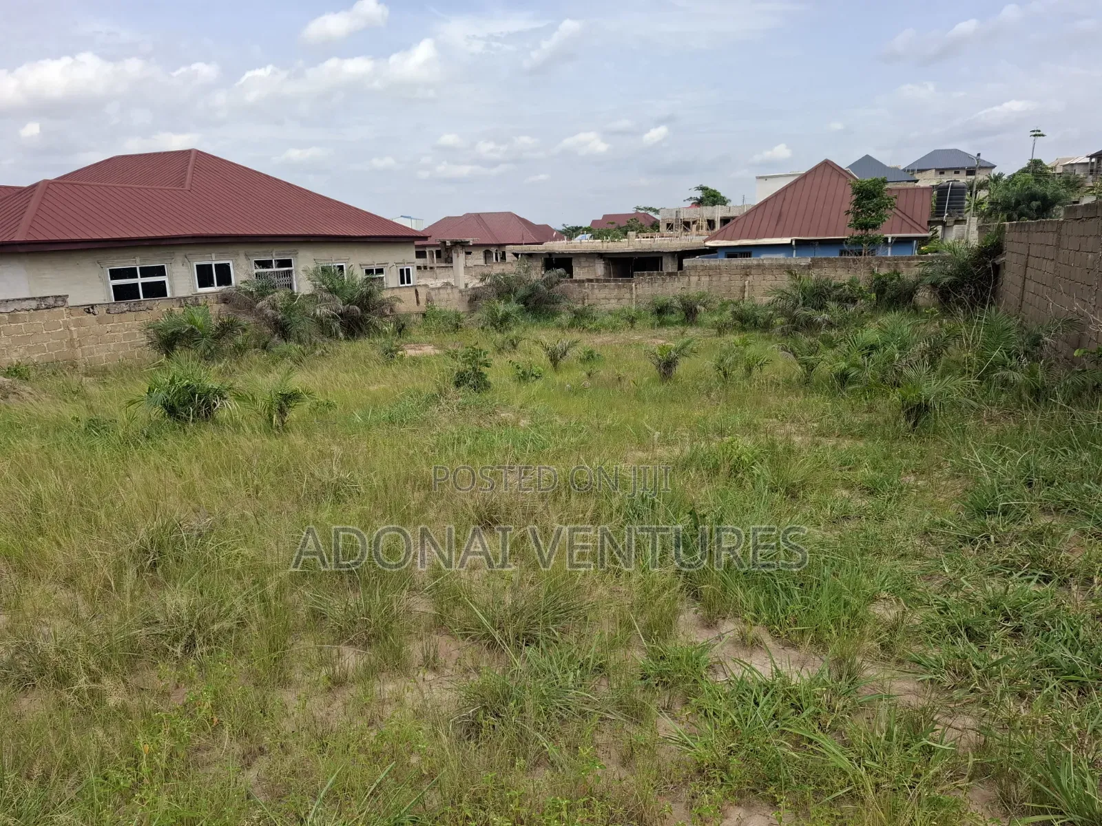 One Plot of Land for Sale in Sokoban Apaaso