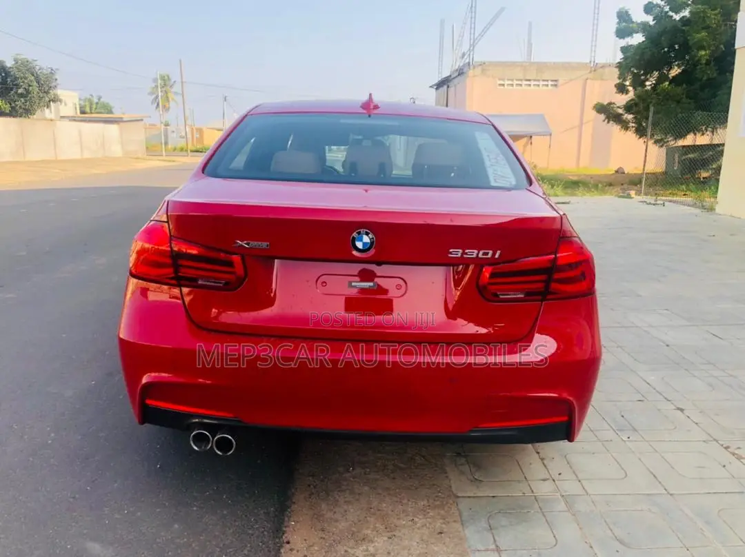 BMW 330i 2017 Red