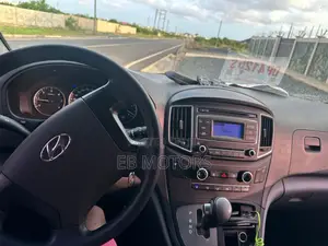 Hyundai Starex 2017 Grey
