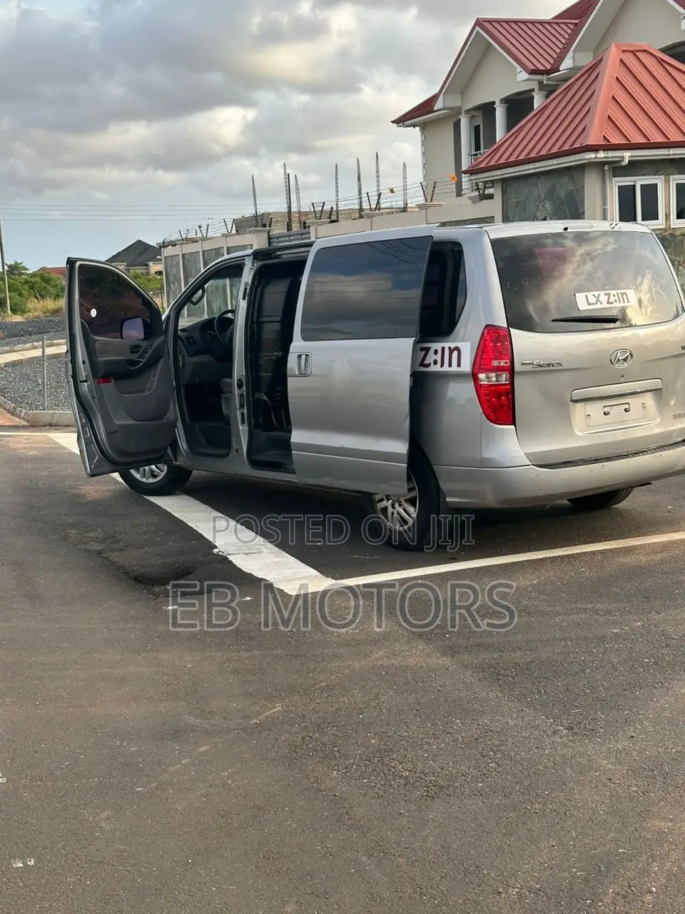 Hyundai Starex 2017 Grey