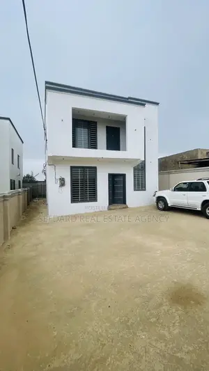 3bdrm Duplex in Sefdard Properties, Kwabenya for sale