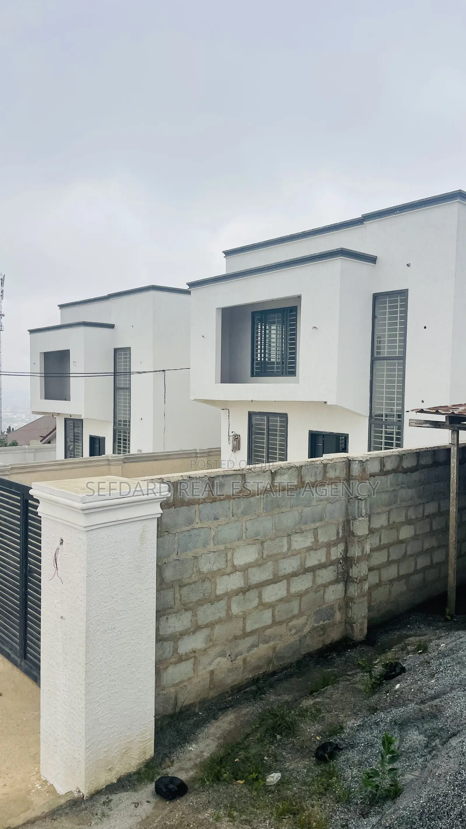 3bdrm Duplex in Sefdard Properties, Kwabenya for sale