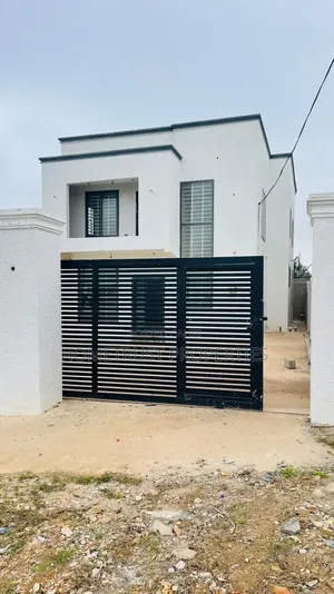 3bdrm Duplex in Ashongman Bank Of, Kwabenya for sale