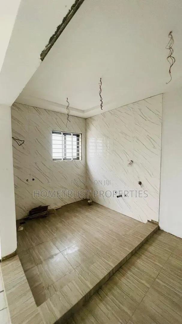 3bdrm Duplex in Ashongman Bank Of, Kwabenya for sale