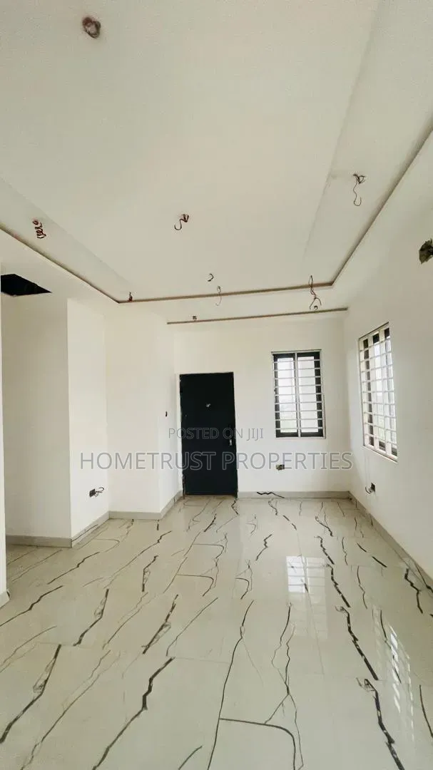 3bdrm Duplex in Ashongman Bank Of, Kwabenya for sale
