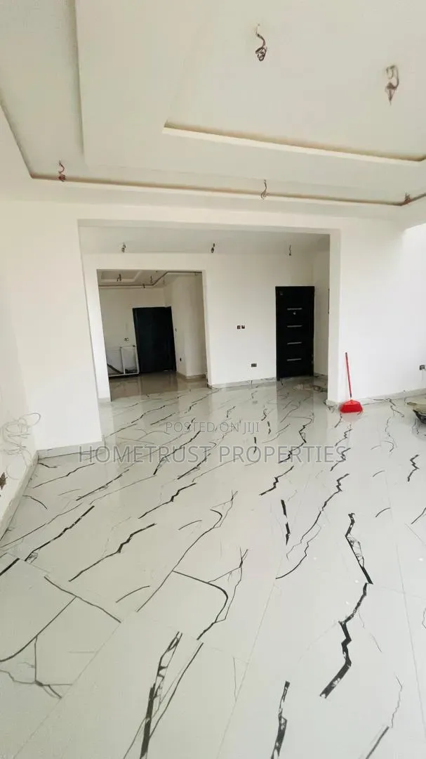 3bdrm Duplex in Ashongman Bank Of, Kwabenya for sale