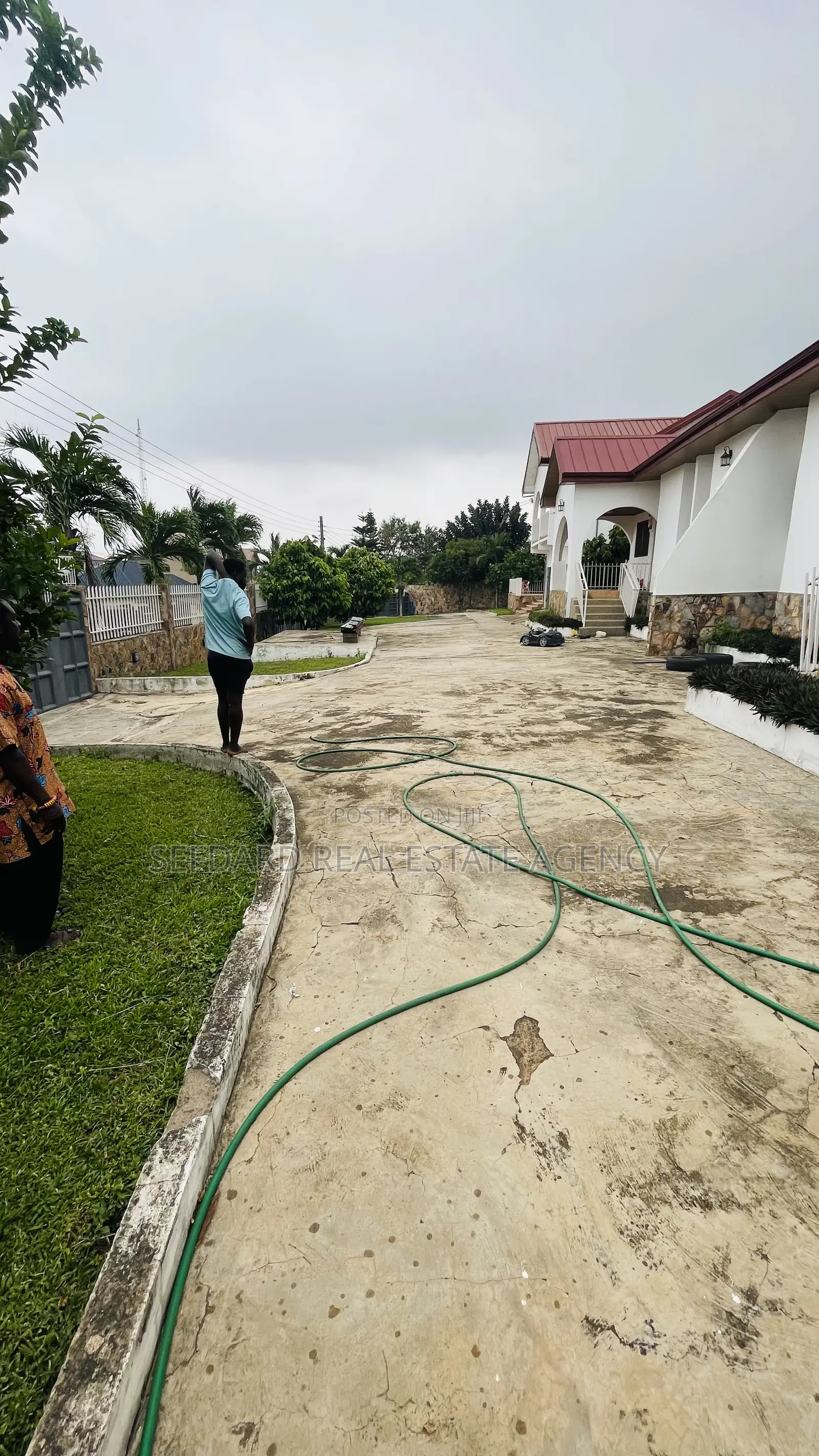 3bdrm Apartment in Sefdard Properties, Kwabenya for rent