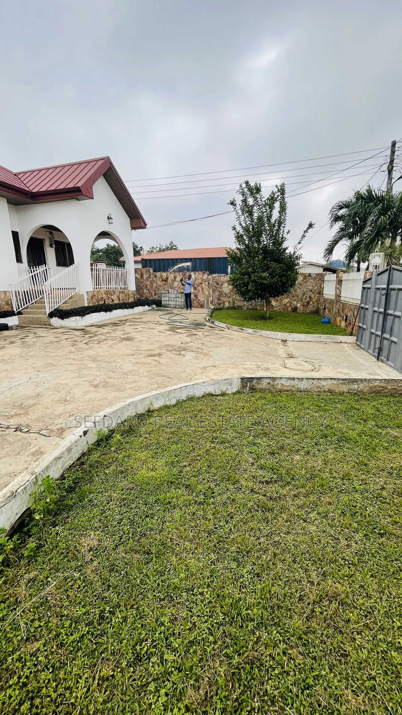 3bdrm Apartment in Sefdard Properties, Kwabenya for rent